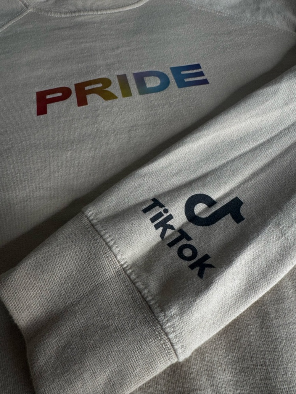 TIKTOK original Cream Crewneck Sweatshirt with Rainbow PRIDE Graphic - Picture 3 of 3